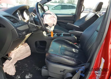 2015 Dodge Grand Caravan R/T z USA, uszkodzony, nr VIN 2C4RDGEG6FR653506